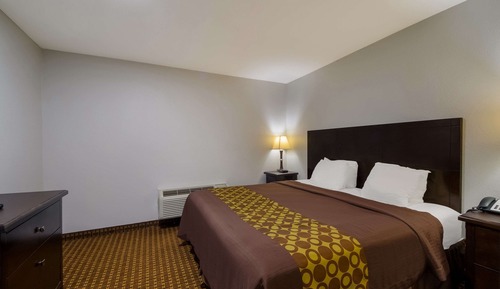 Suite, no fumadores (1 King Bed with 2 Person Sofa bed)