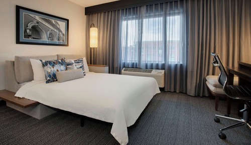 Habitación Deluxe, 1 cama de matrimonio grande con sofá cama, balcón
