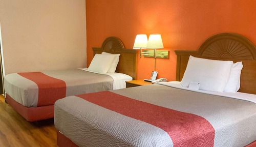 Habitación estándar, 2 camas de matrimonio, no fumadores