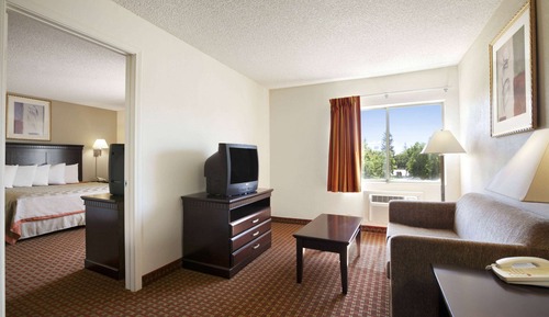 Suite, no fumadores (2 Rooms, 1 King Bed)