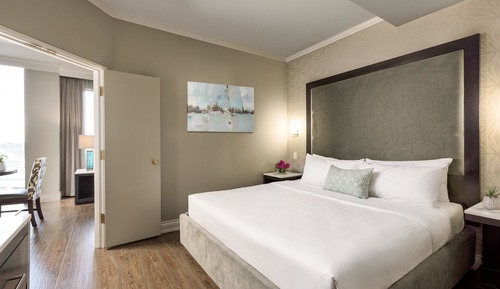 Suite, 1 cama de matrimonio grande, no fumadores, frigorífico y microondas (with Sofabed)