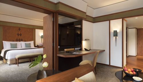 Deluxe Suite with Club benefit