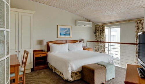 Loft Room with Partial Sea View