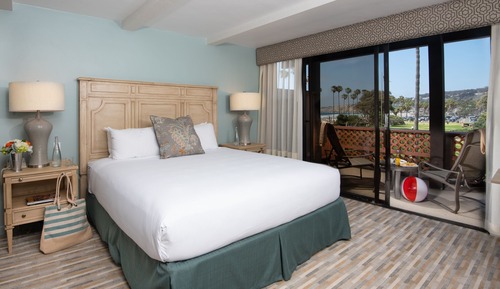 Habitación superior, 1 cama de matrimonio grande (Coastline View One King with Kitchene)