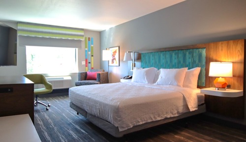 Habitación, 1 cama de matrimonio grande, frigorífico y microondas