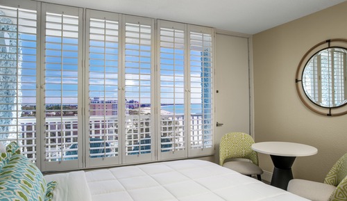 Habitación, vistas parciales al mar (2 King Beds)