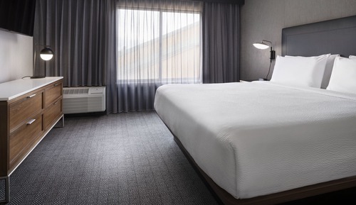 Suite, 1 cama de matrimonio grande con sofá cama, no fumadores (Hearing Accessible)