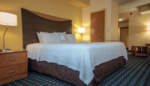 Estudio, 1 cama de matrimonio grande con sofá cama
