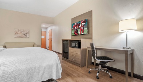 Suite estándar, 1 cama de matrimonio grande (Smoke Free)