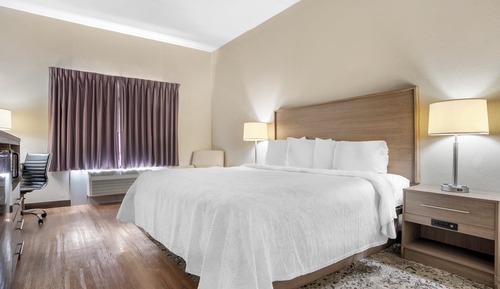 Habitación superior, 1 cama de matrimonio grande (Smoke Free)