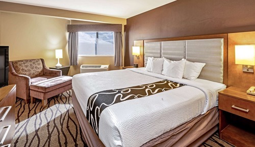 Suite Deluxe, 1 cama de matrimonio grande, no fumadores (City/Mountain View)