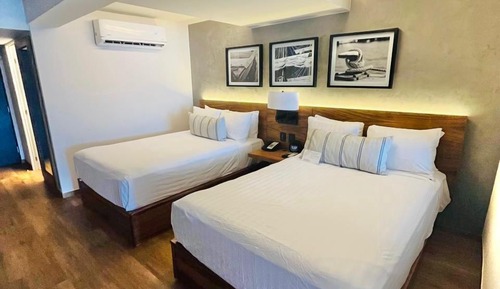 Suite junior, 2 camas dobles, vistas al mar