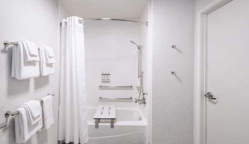 Habitación estándar, 2 camas de matrimonio, bañera accesible, cocina básica