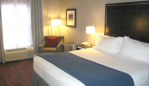 Habitación estándar, 1 cama de matrimonio (Communication, Roll-In Shower)