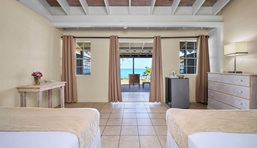 Beachfront Bungalow (2 Single Beds)