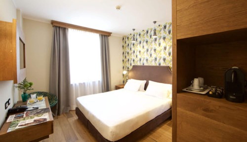 Habitación City con 1 cama doble o 2 individuales, vistas a la ciudad