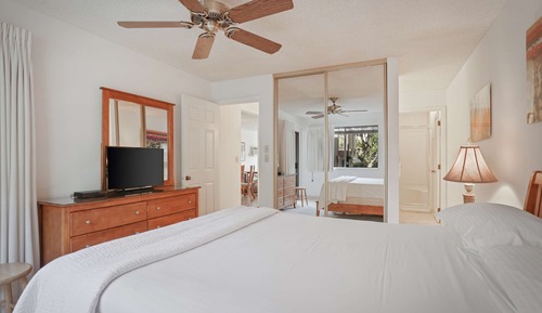 Suite, 1 cama de matrimonio grande, vistas al jardín