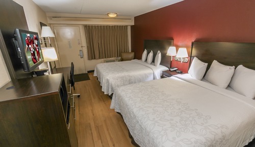 Habitación Deluxe, 2 camas dobles, accesible para personas con discapacidad (Smoke Free)