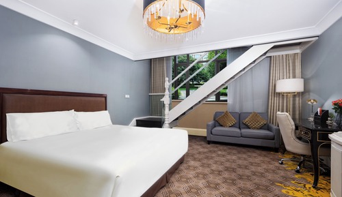 Suite junior, varias camas, Acceso al salón del club (Loft)