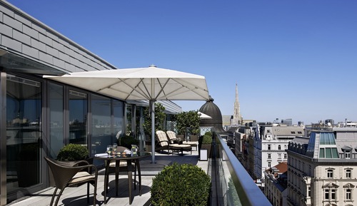 Suite (Opera Penthouse)