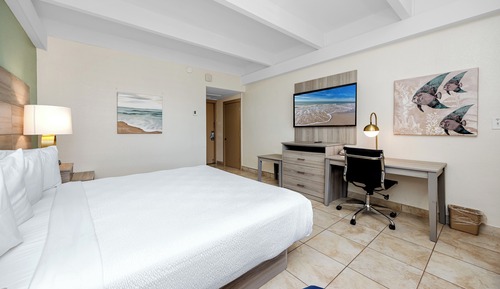 Habitación estándar, 1 cama de matrimonio grande, frigorífico y microondas, vistas al puerto