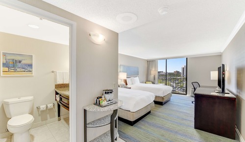 2 Double Beds High Floor
