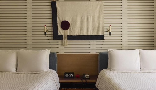 Habitación superior, 2 camas dobles (Standard Double)