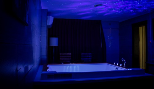 Suite, 1 cama de matrimonio grande, bañera de hidromasaje