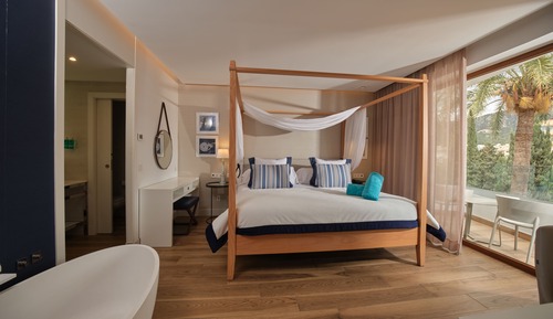 Suite, balcón, vistas al mar (VIP Lounge Included)
