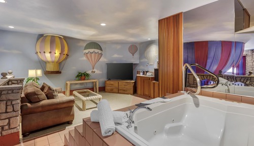 Suite estudio, 1 cama de matrimonio, no fumadores, bañera de hidromasaje (Flights of Fantasy)