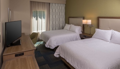 Habitación, 2 camas de matrimonio, accesible para personas con discapacidad, no fumadores (Hearing)