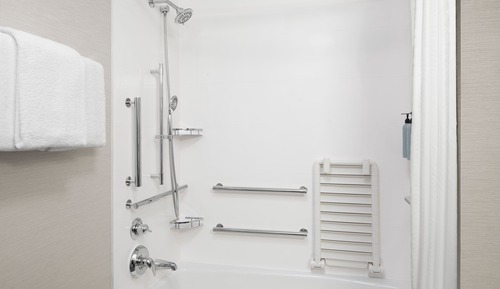 Habitación, 1 cama de matrimonio grande con sofá cama (Mobility Accessible, Tub)