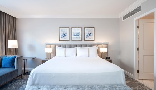 Suite Grand, 1 cama de matrimonio grande (Sofa bed, Wet Bar)