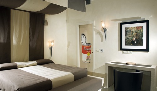 Suite (Private Pool and Garden)