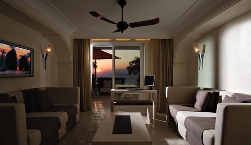 Suite (Callas Sea Side with Plunge Pool)