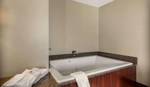 Suite, 1 cama de matrimonio grande con sofá cama, no fumadores, bañera de hidromasaje