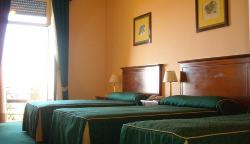 Habitación cuádruple estándar