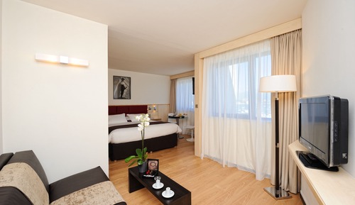 Privilege, Habitación, 1 cama doble con sofá cama, vistas al puerto
