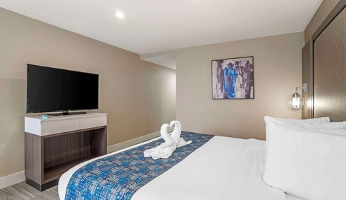 Suite, 1 cama de matrimonio grande con sofá cama, frigorífico y microondas (with Sofabed)
