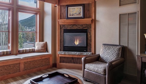 Habitación Deluxe, 1 cama de matrimonio grande, chimenea (Premium King Fireplace with Sofa Slee)