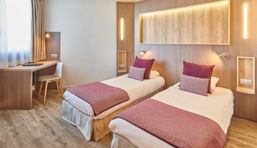 Habitación Confort con 1 cama doble o 2 individuales