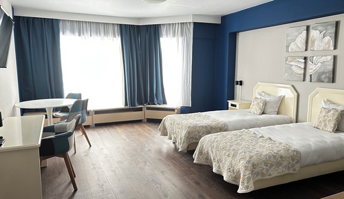 Habitación Confort con 2 camas individuales, accesible en silla de ruedas