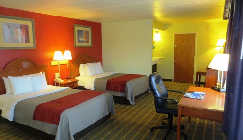 Standard Room with 2 Double Beds - Non-Smoking