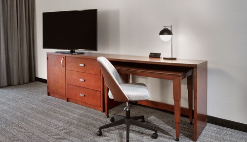 Habitación, 2 camas dobles (Mobility/Hearing Access, Roll-in Shwr)
