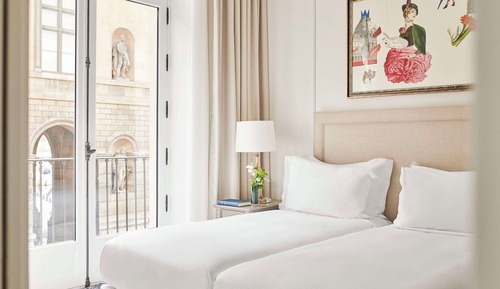 Suite (Empire)