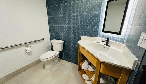 Habitación, 1 cama de matrimonio grande, accesible para personas con discapacidad, no fumadores