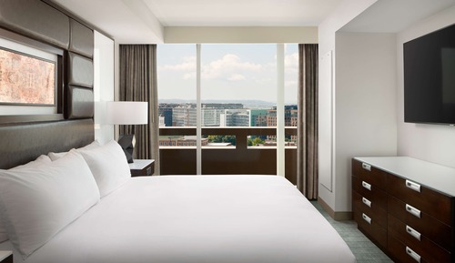 Suite presidencial, 1 cama de matrimonio grande, vistas al río