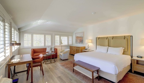 Habitación, 1 cama de matrimonio grande con sofá cama, en esquina
