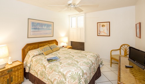 Apartamento, 1 habitación, 2 baños, vistas parciales al mar
