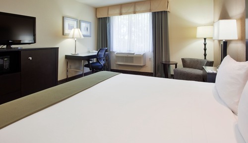 Suite, 1 cama de matrimonio, cocina básica